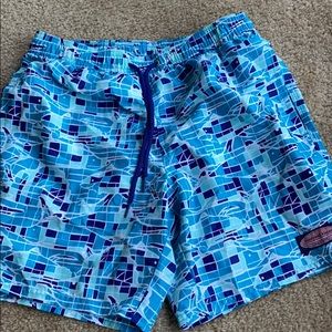 Vineyard Vines men’s bathing suit
